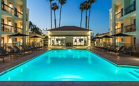 Courtyard By Marriott Palm Springs